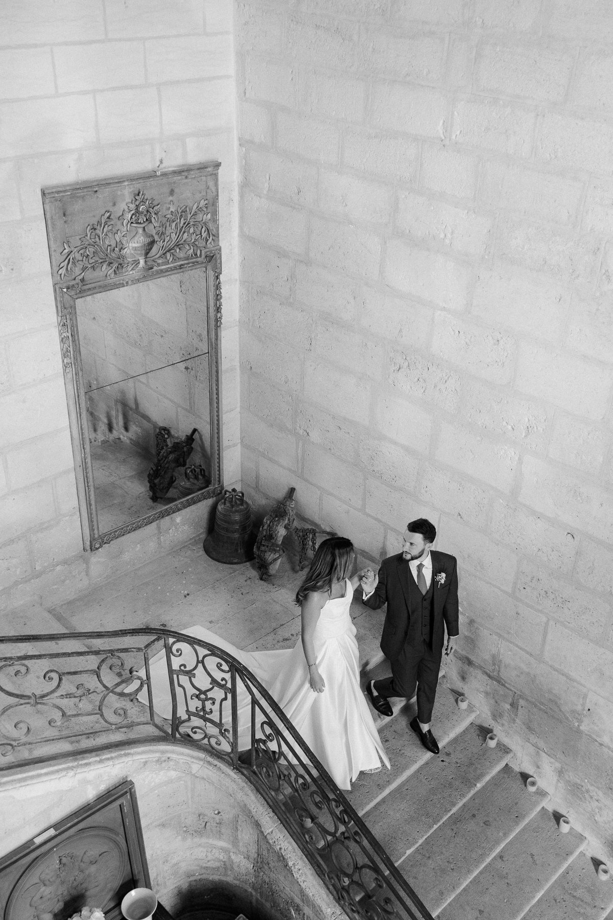 Stylish_Chateau__Des_Pilles_Destination_Wedding_Photographer-58