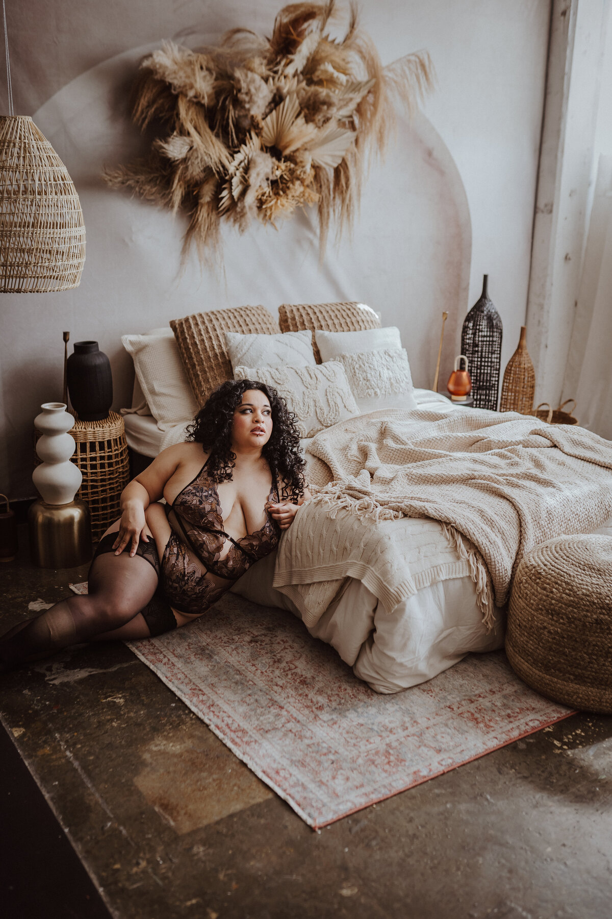 boudoir-session-the-storyteller-studio-des-moines-storyteller-collective-photo-co