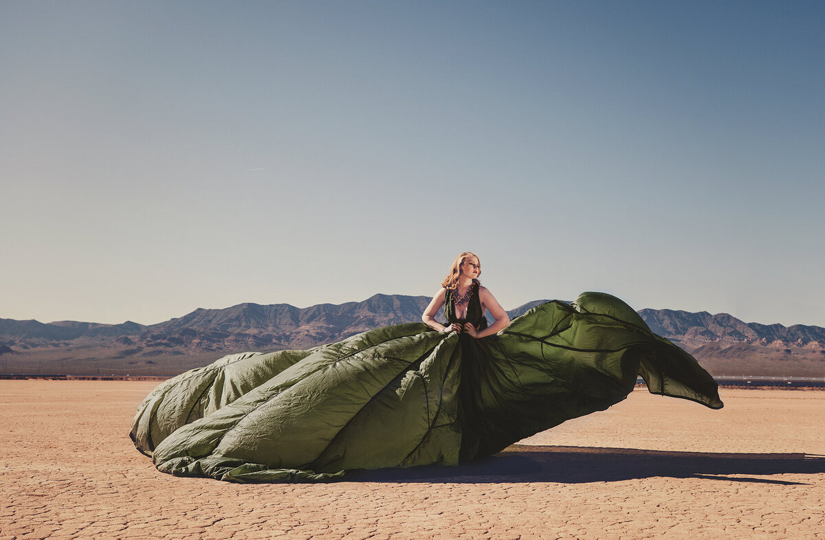 desert-green-parachute-dress-fashion-model-LOWRES
