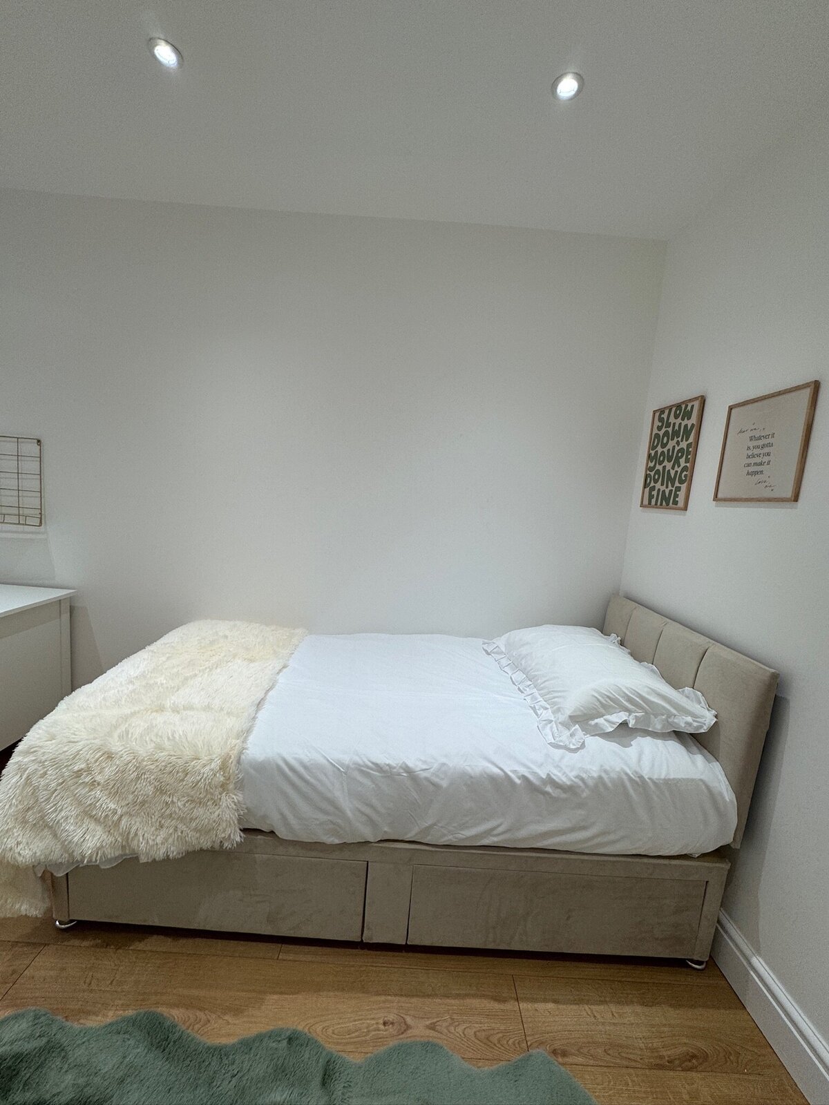 zintarah-haven-supported-accomodation-croydon-anima-youth-bedroom-5
