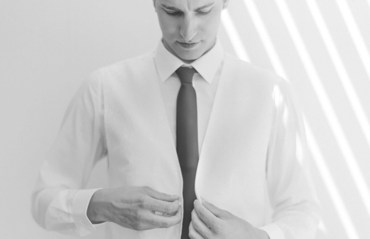modern Minimalist for intimate wedding in santorini Greece