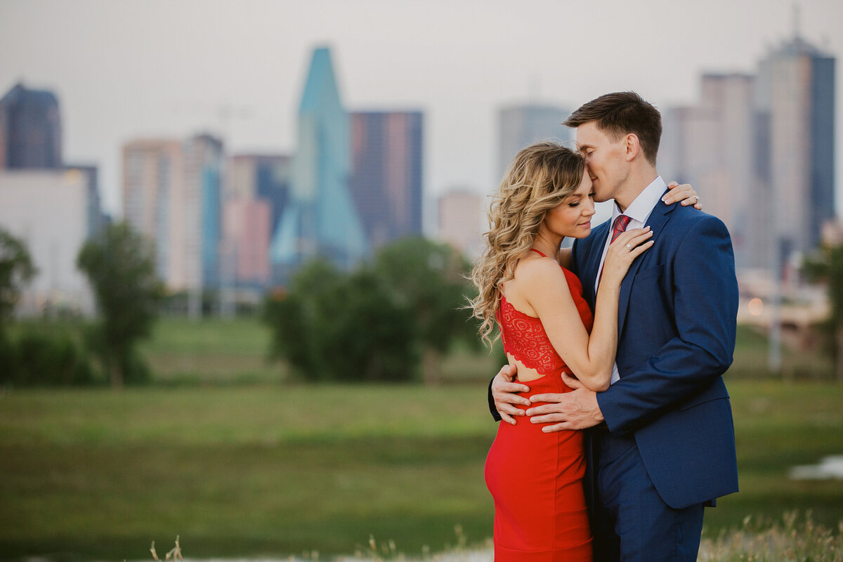 Dallas skyline engagement photos Hampton Morrow 0049