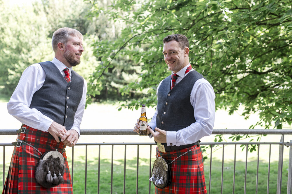 Edinburgh-Wedding-photographer-Ghillie-Dhu-13