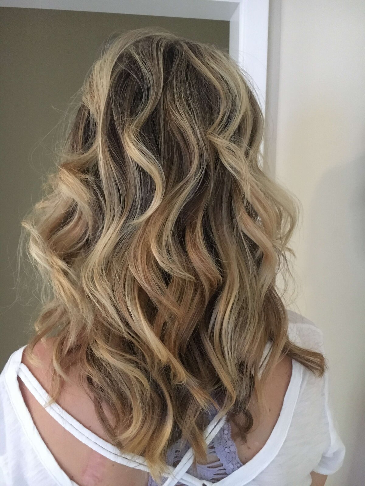 Blonde-hair-extensions-Austin-Texas-Strands-Co-Lauren-Larson-18