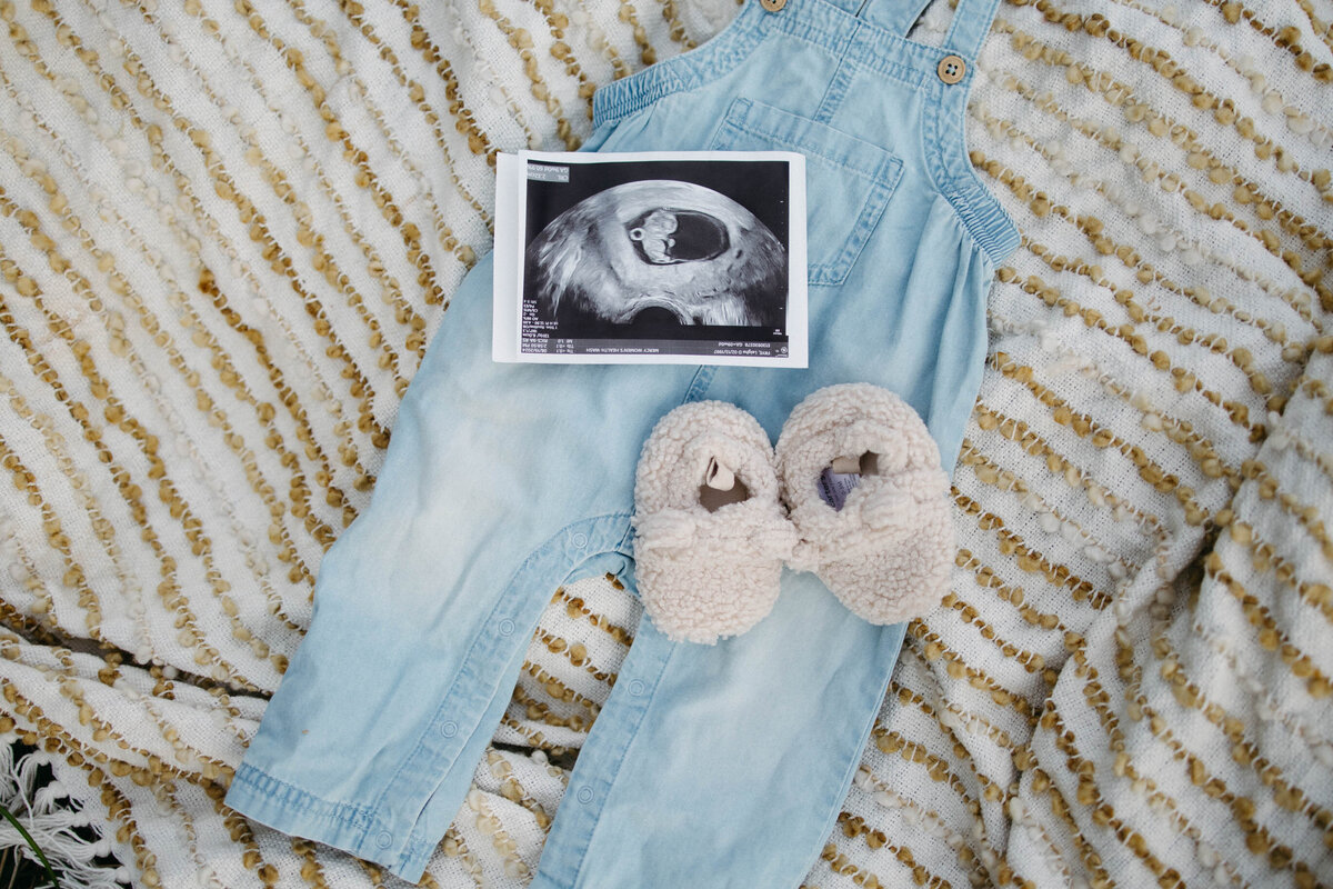 Rustic Washington MO Pregnancy  (2)