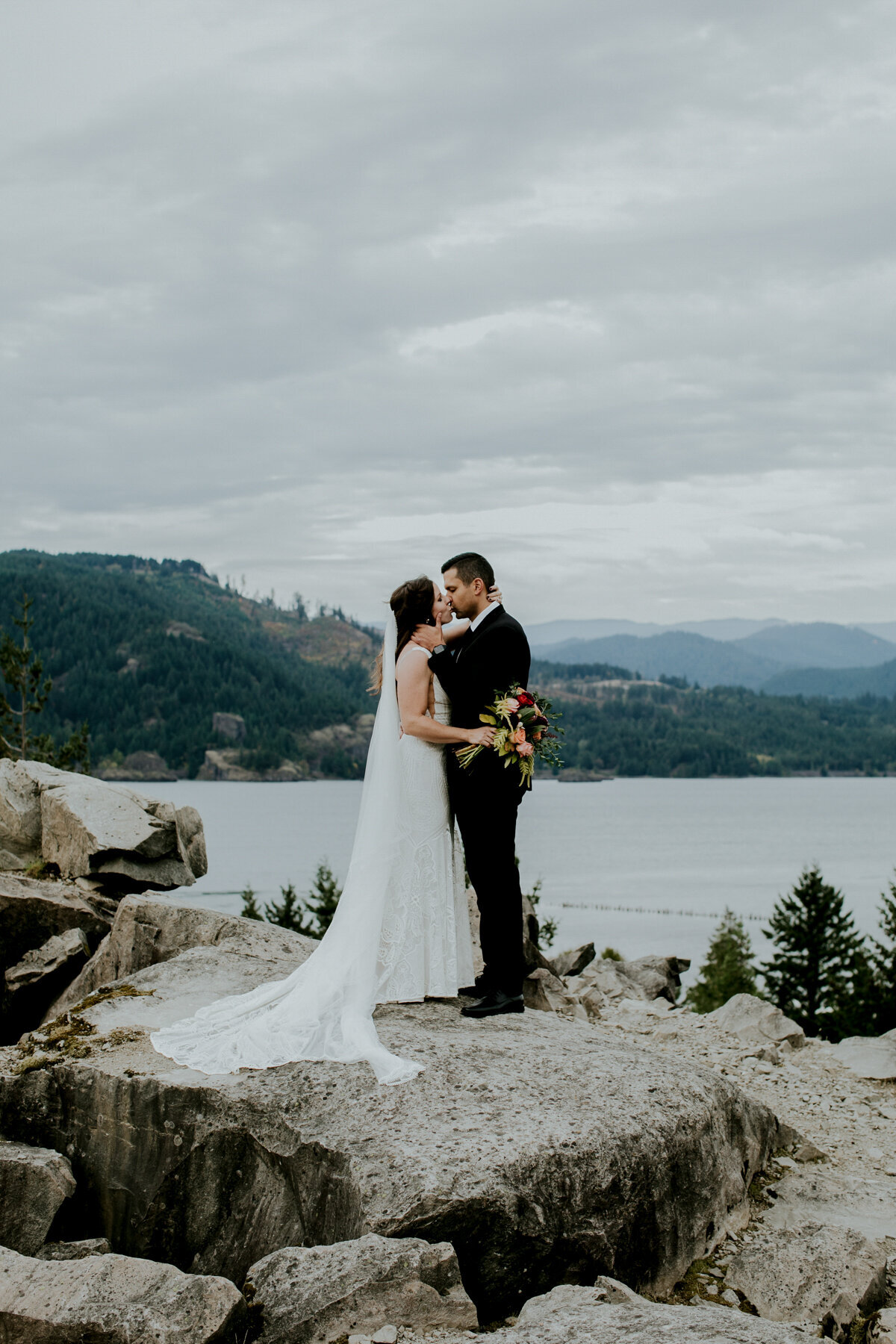 Hazelwood-Photo-Oregon-Elopement 024
