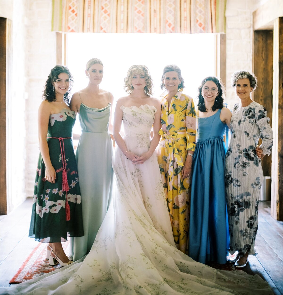 Colorado-wedding-planner-ranch-wedding-fashion-wedding-party