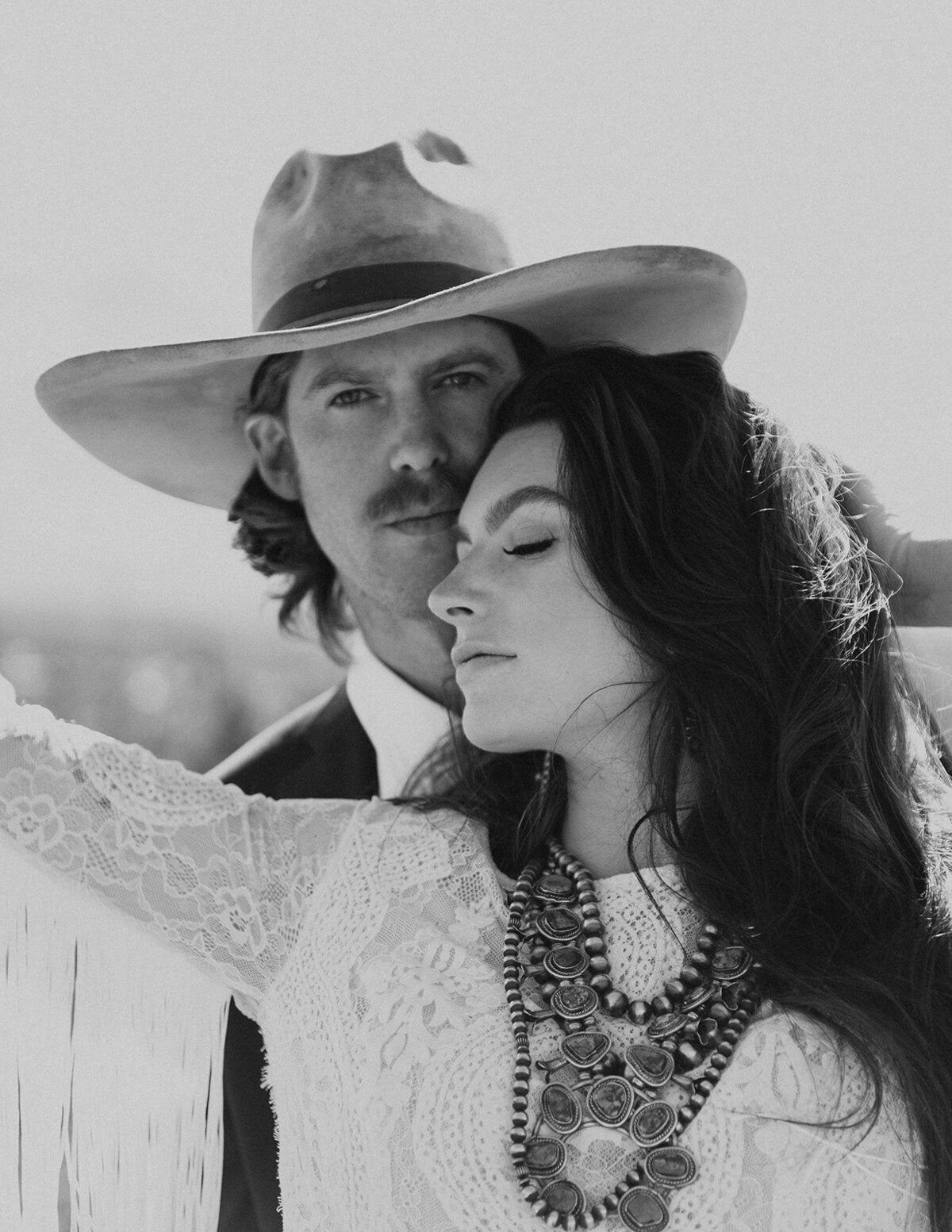 western-boho-glacier-park-elopement-presley-gray-photo-9630