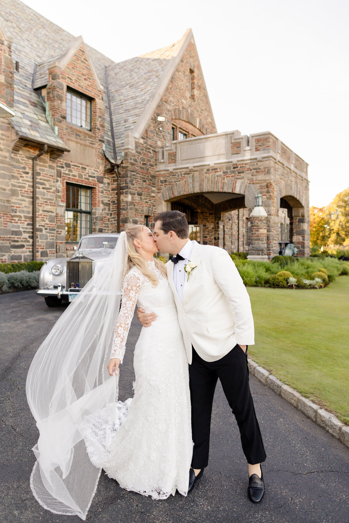 SSP-Kelly+Brian-Wedding-Sneak-Peeks-60 (1)