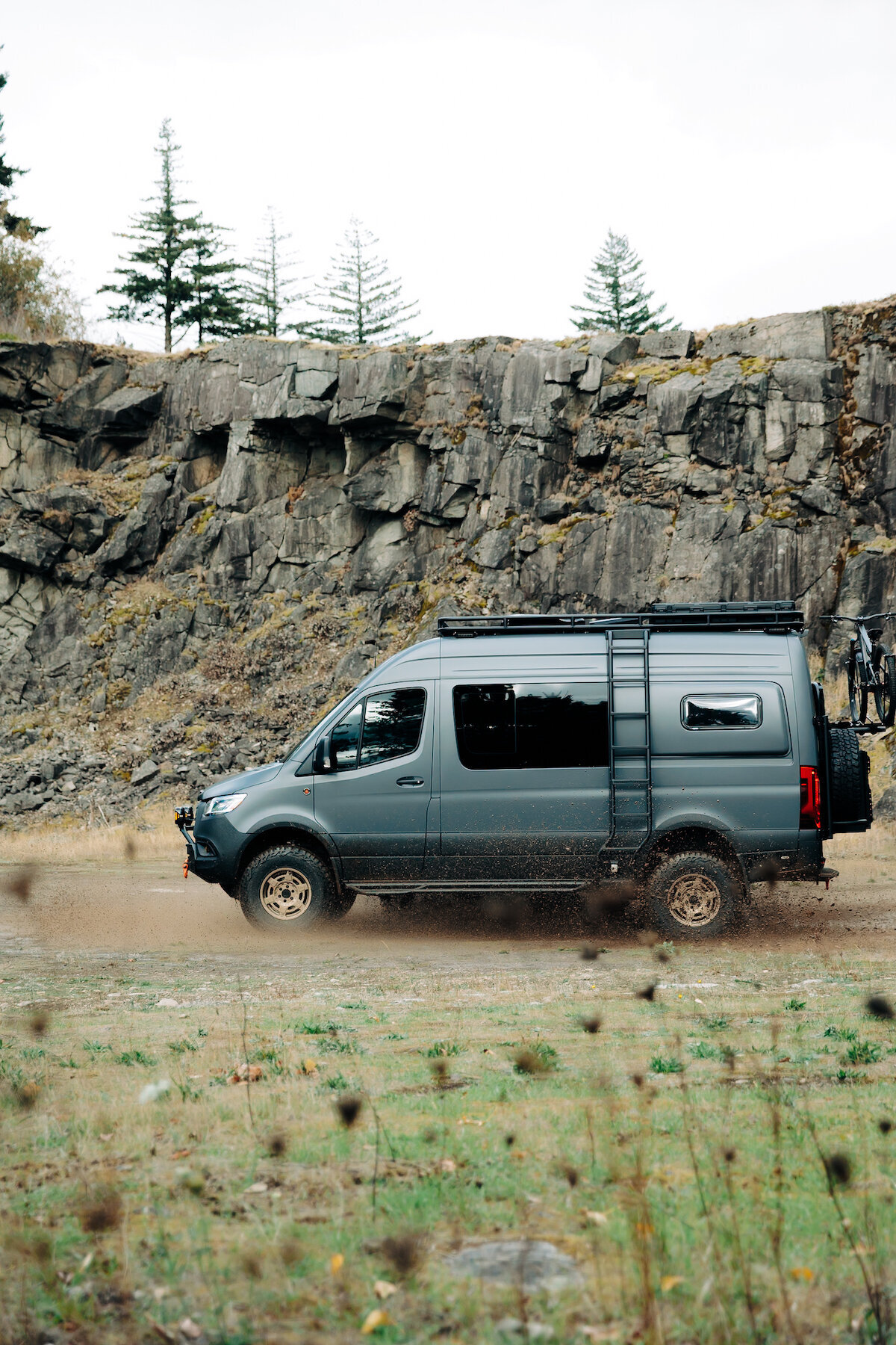 1_SummitSeeker_251013_BMV_#125_SlowFastcreative_1526