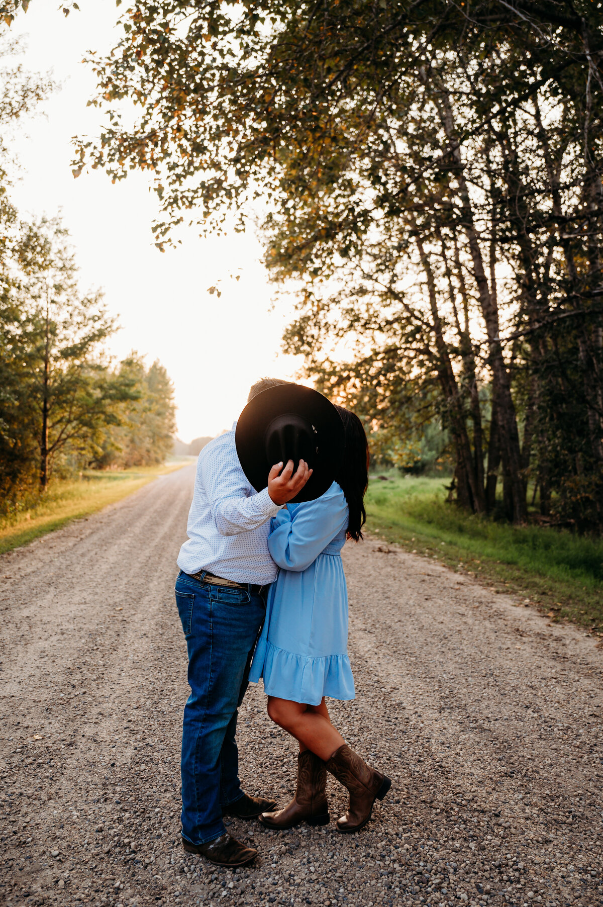 Edmonton-Engagement-Photographer-44