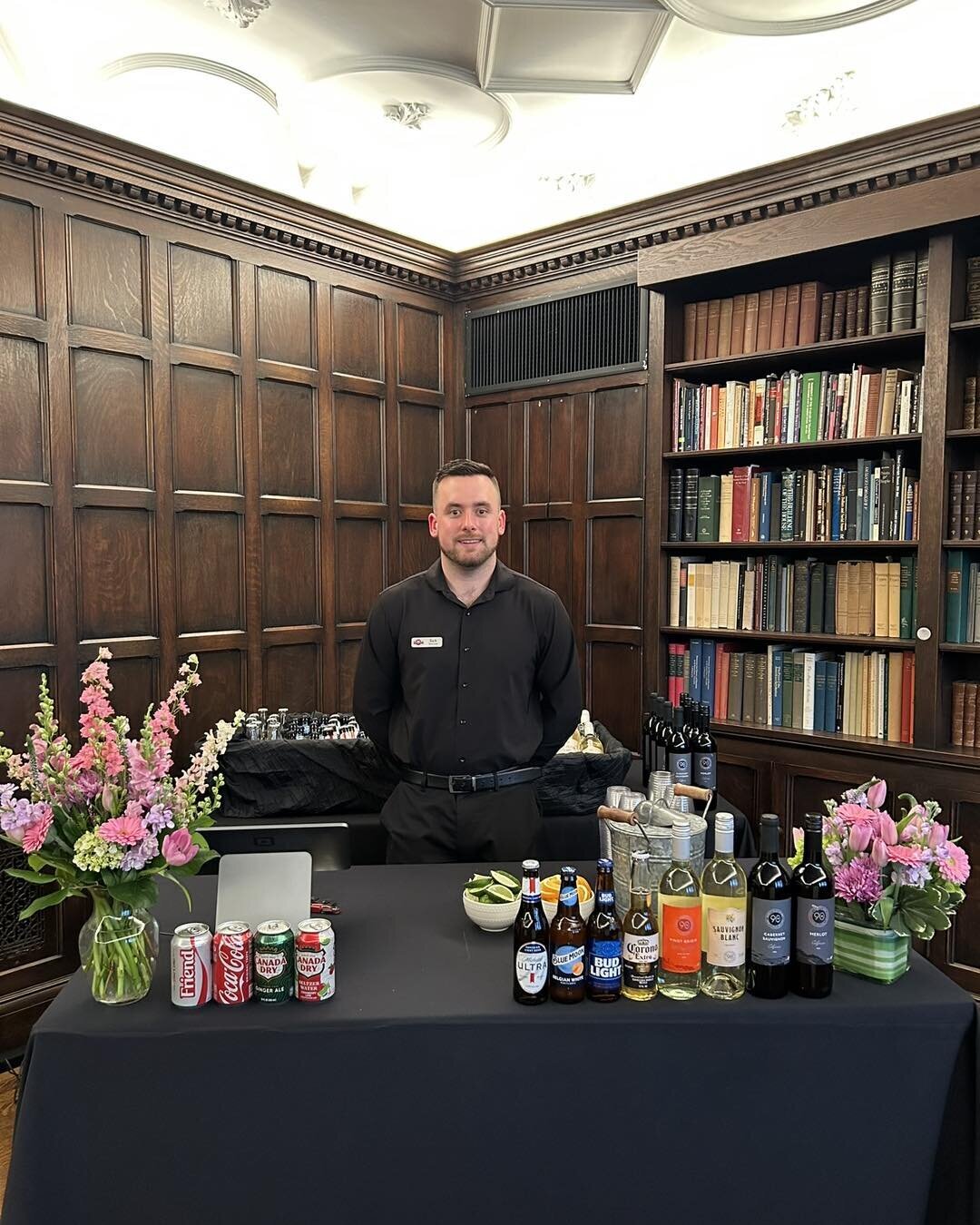 zack-mauro-bartend