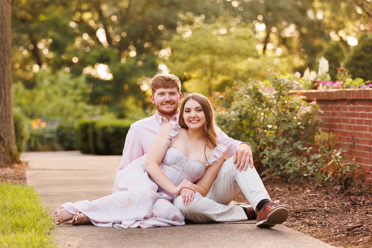 12-kellogg-manor-house-grand-rapids-engagement