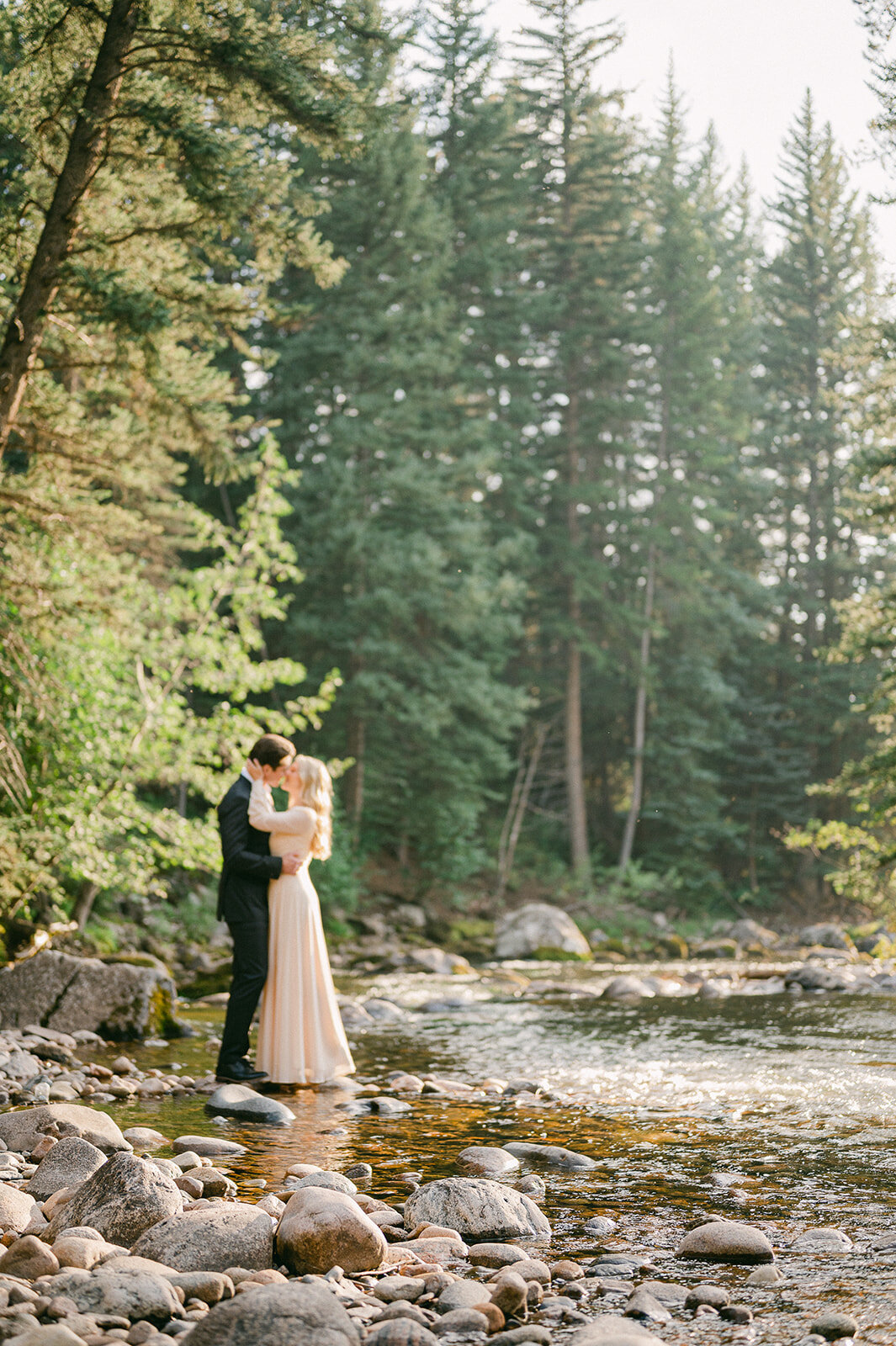 whimsical-vail-village-summer-engagement-by-jacie-marguerite-44