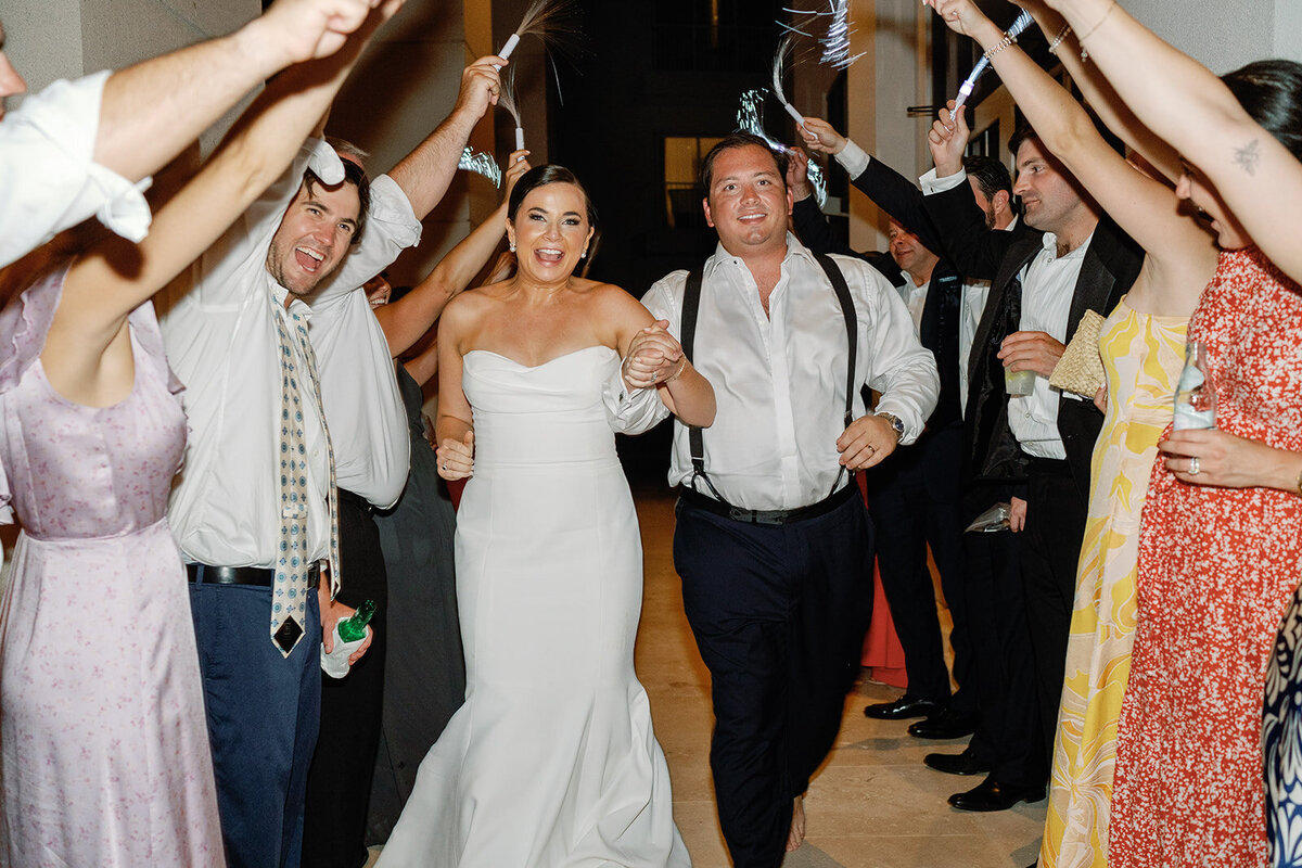 Hayley+Zach_Wedding_SNEAK_FoxtailCo_-1189