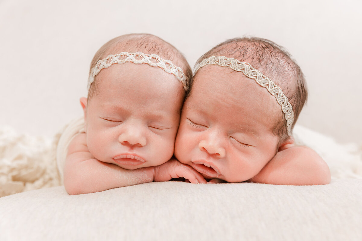 LP-Orange-County-In-Home-Twin-Newborn-Session-6