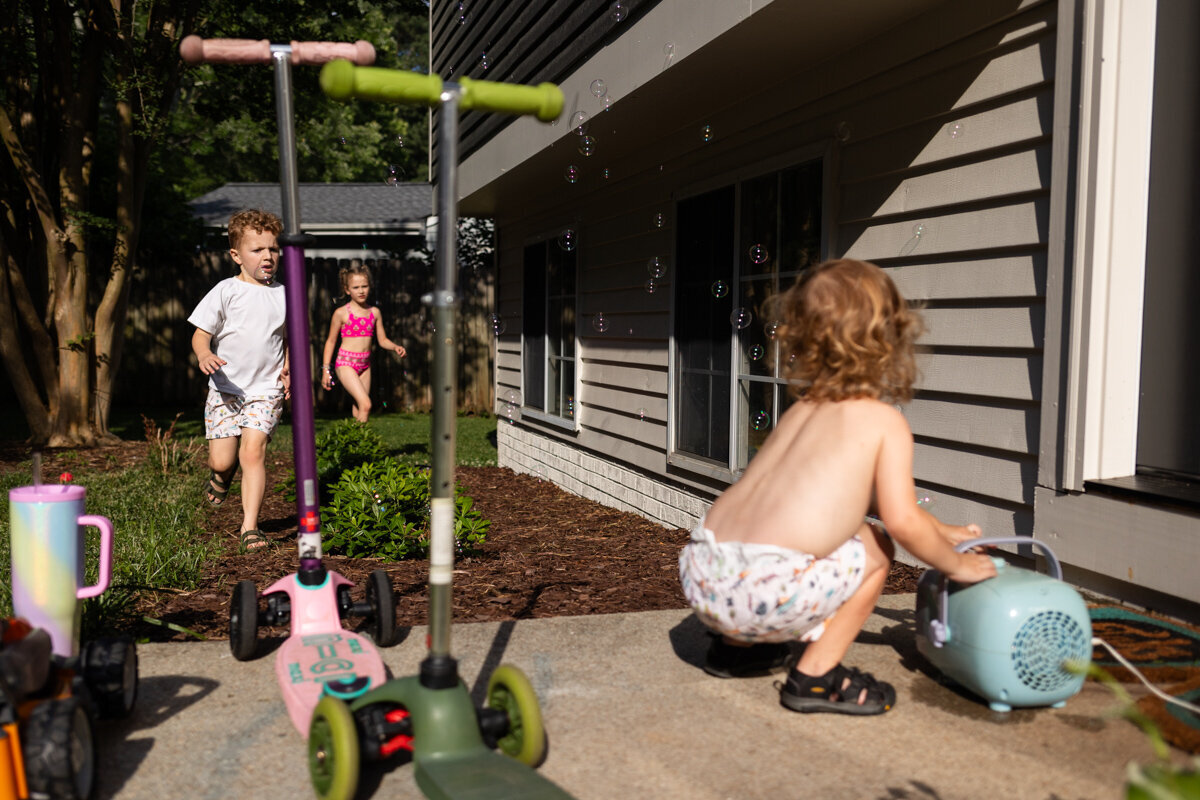 LightCreative_202405_HannahAlex_YearInTheLifeCollection_RaleighDocumentaryFamilyPhotographer_002_blog