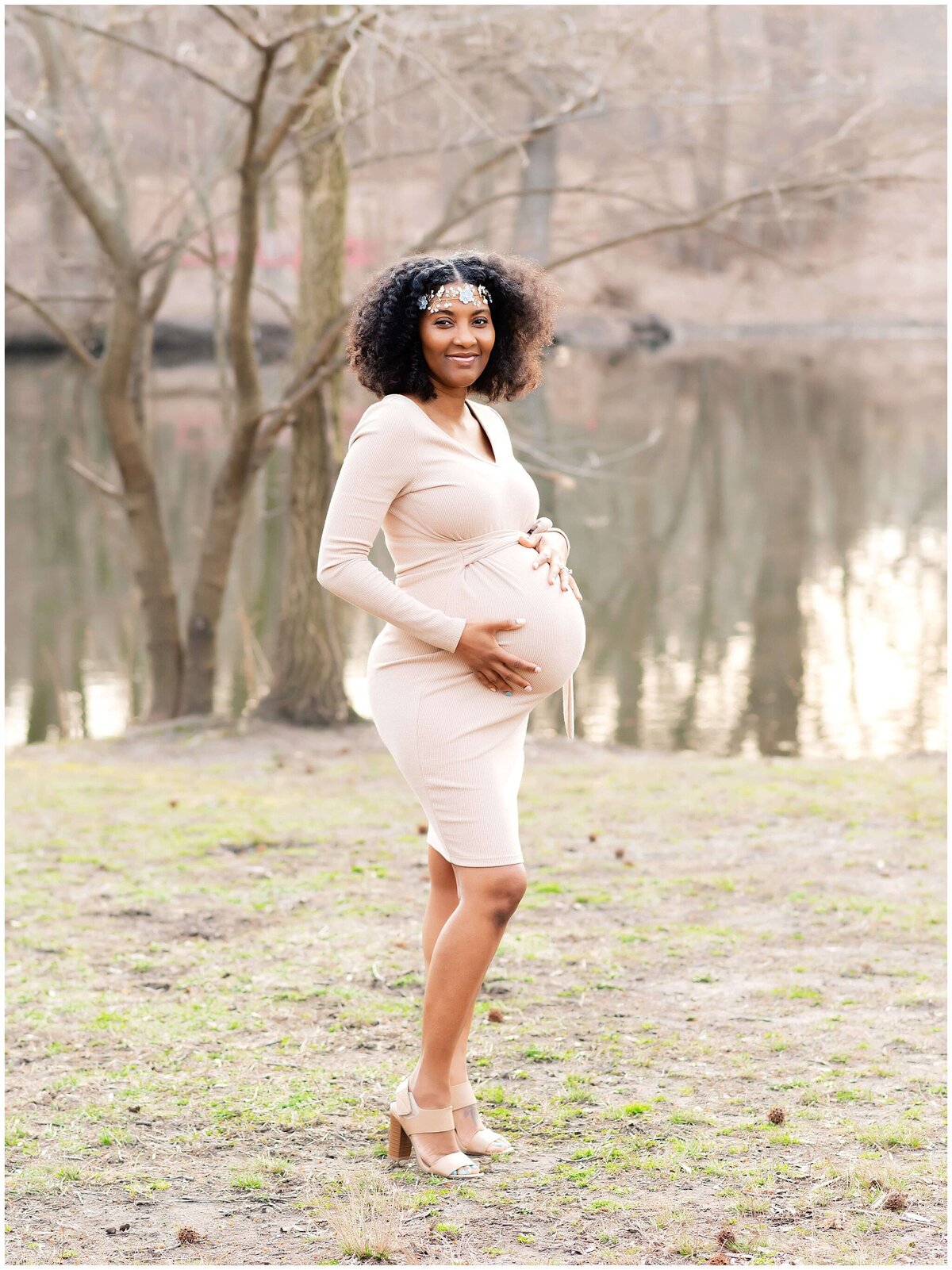 maternity session outdoor