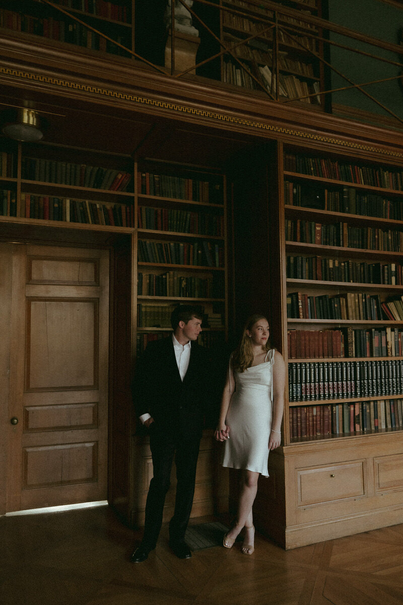 moody-library-engagement-couples-photos-illinois-allerton-park-rachael-marie-photography-30
