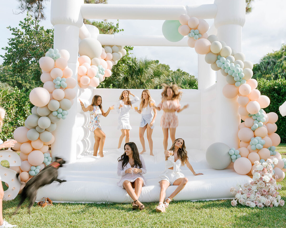 Chrissy O_Neill & Co. - Let_s Go Girls picnic happy hour party hosted by Jena Sims_ Boozie Bluebell_ The Blonde Balloon_ and Emme Events in Jupiter_ Florida-233
