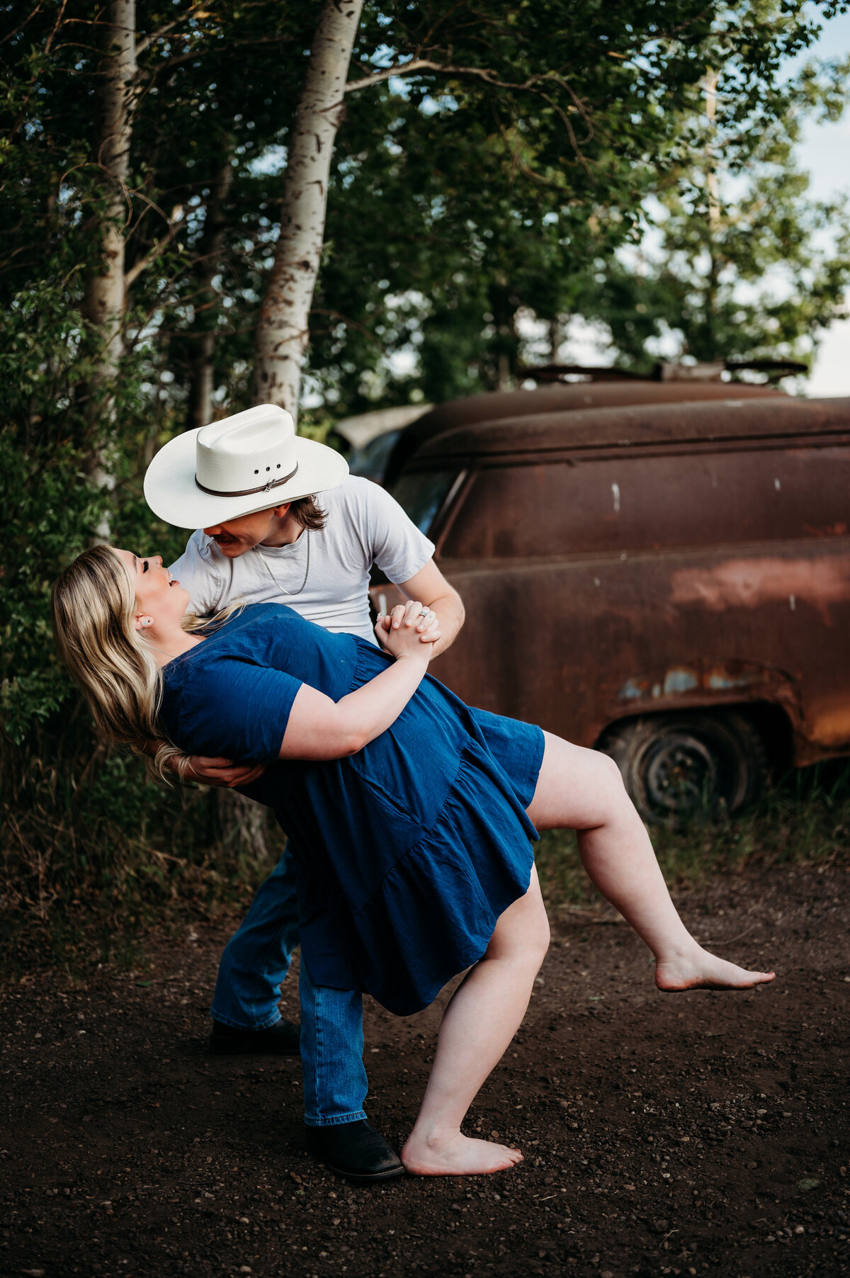 Edmonton-Engagement-Photographer-11