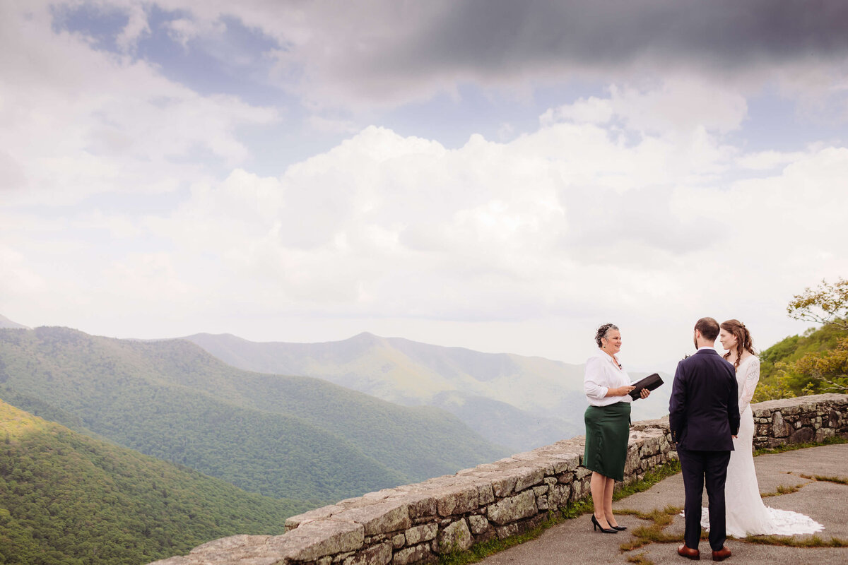 Glassmine-Falls-Overlook-Elopement-NC-27