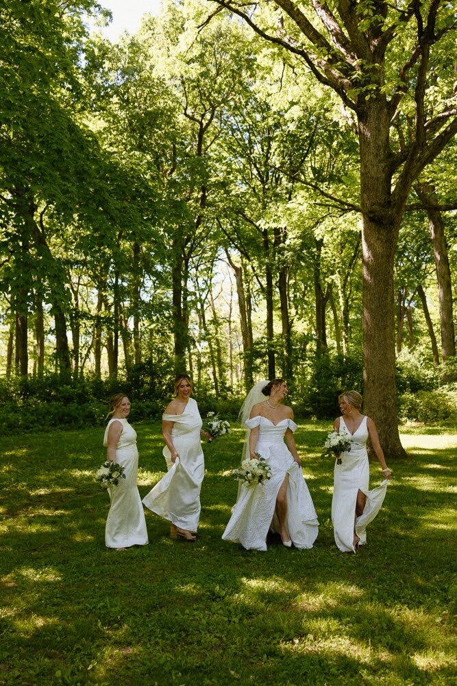 Nichole-Babiez-Photography-wedding-photographer-lincolnshire-marriott-forest-preserve-modern-elegant-whimsical-luxury-editorial-destination-26