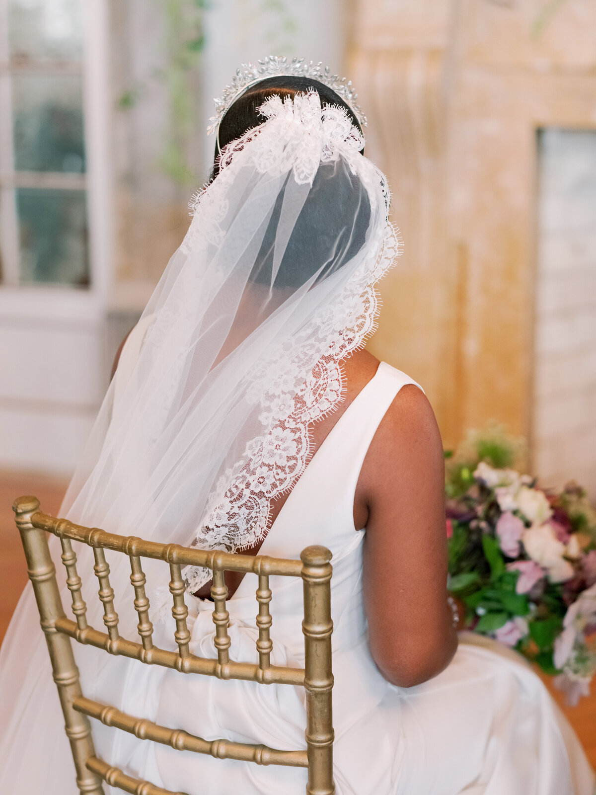 casa-dos-penedos-portugal-wedding-lace-veil