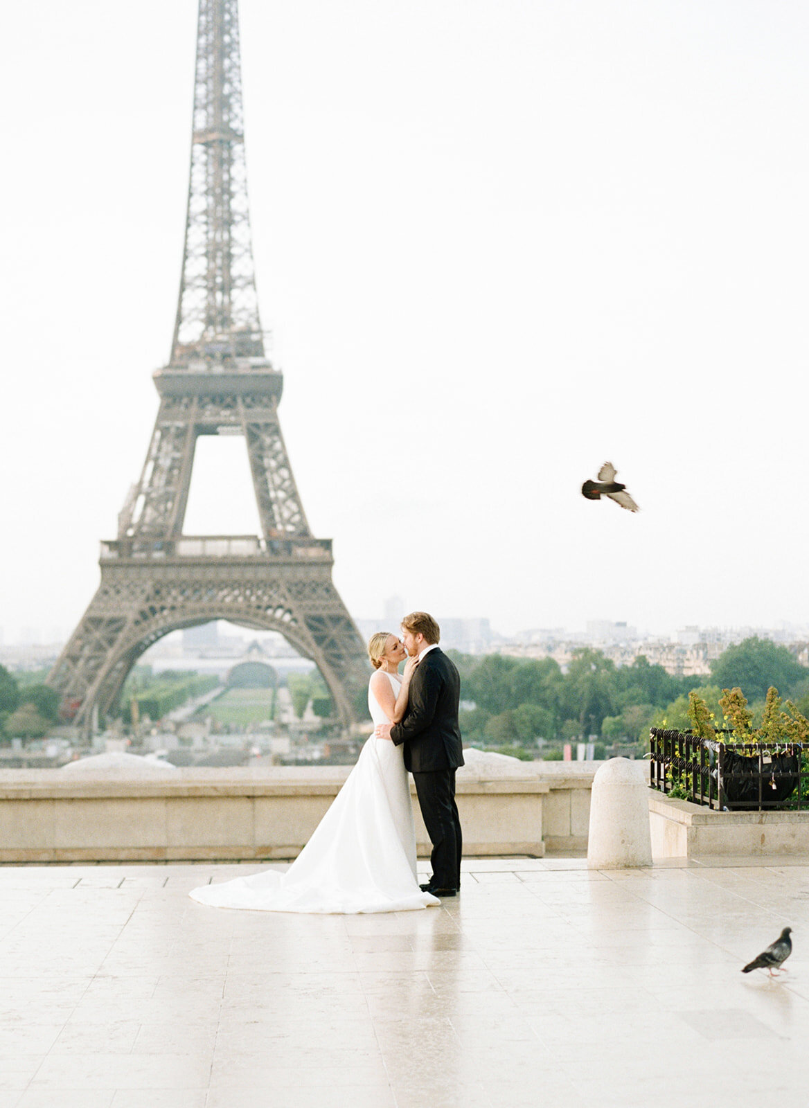 Herndon_Banks_Wedding_Paris_France_TaraHodgesPhotography046