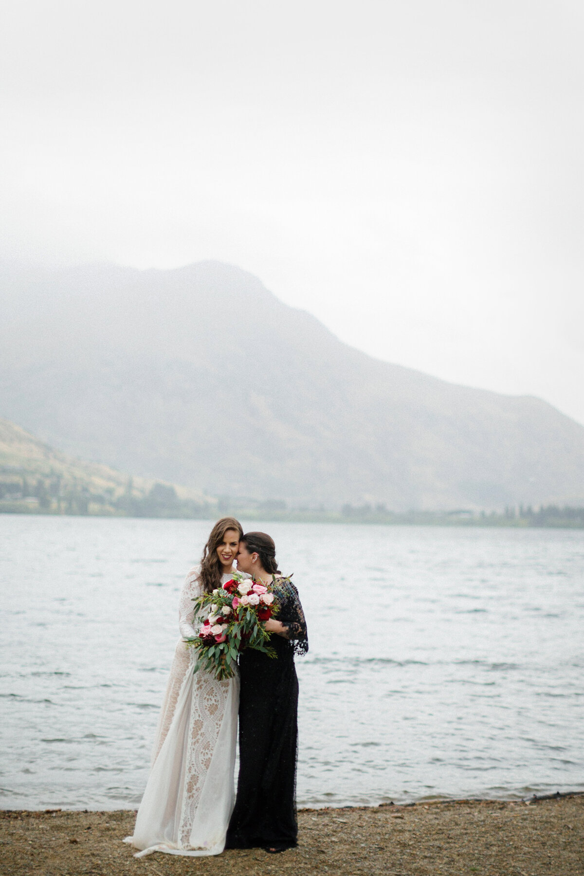 queenstown-wedding-photographer-candid-emily-adamson_001