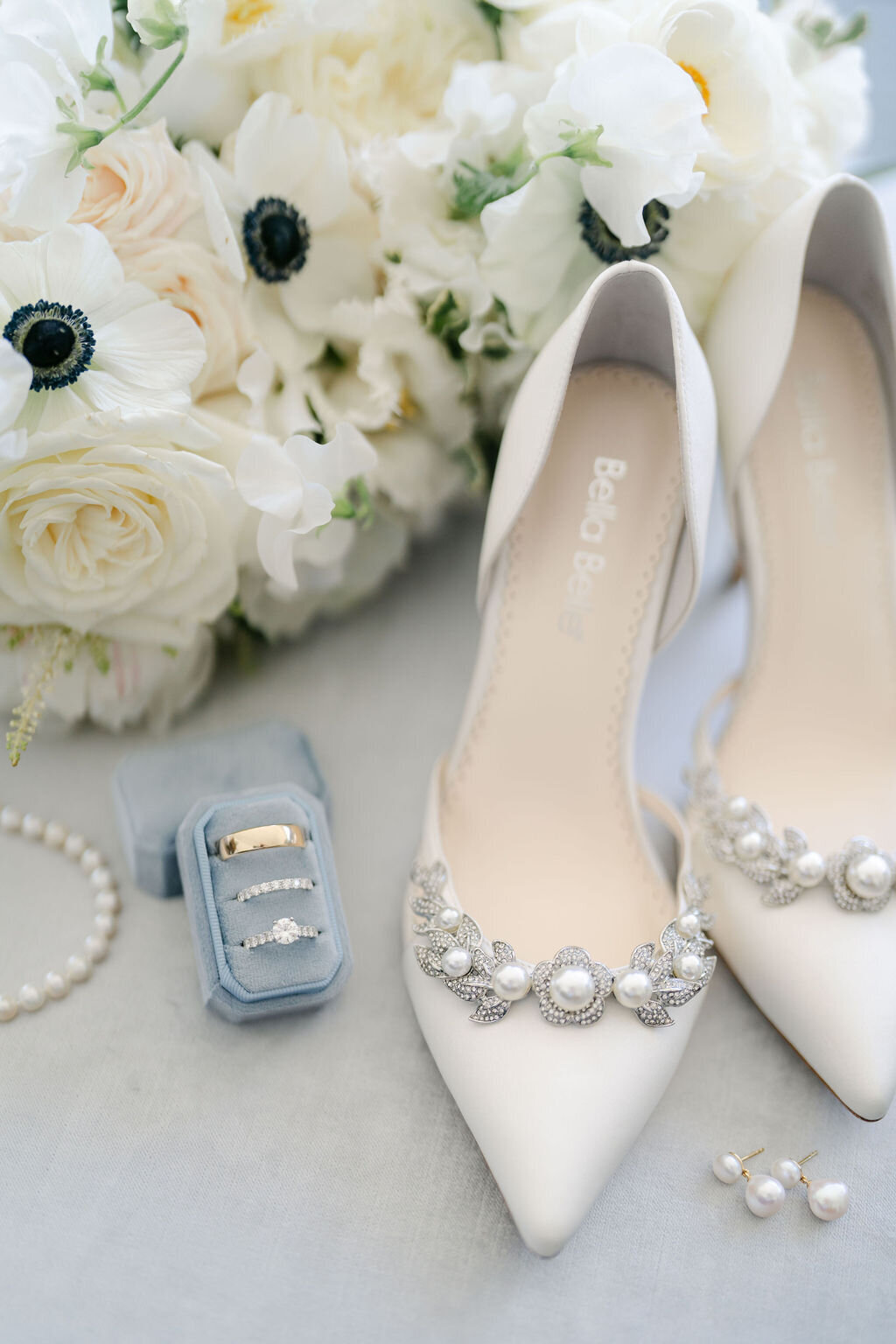 dusty blue accents, bling, anemone, white flowers