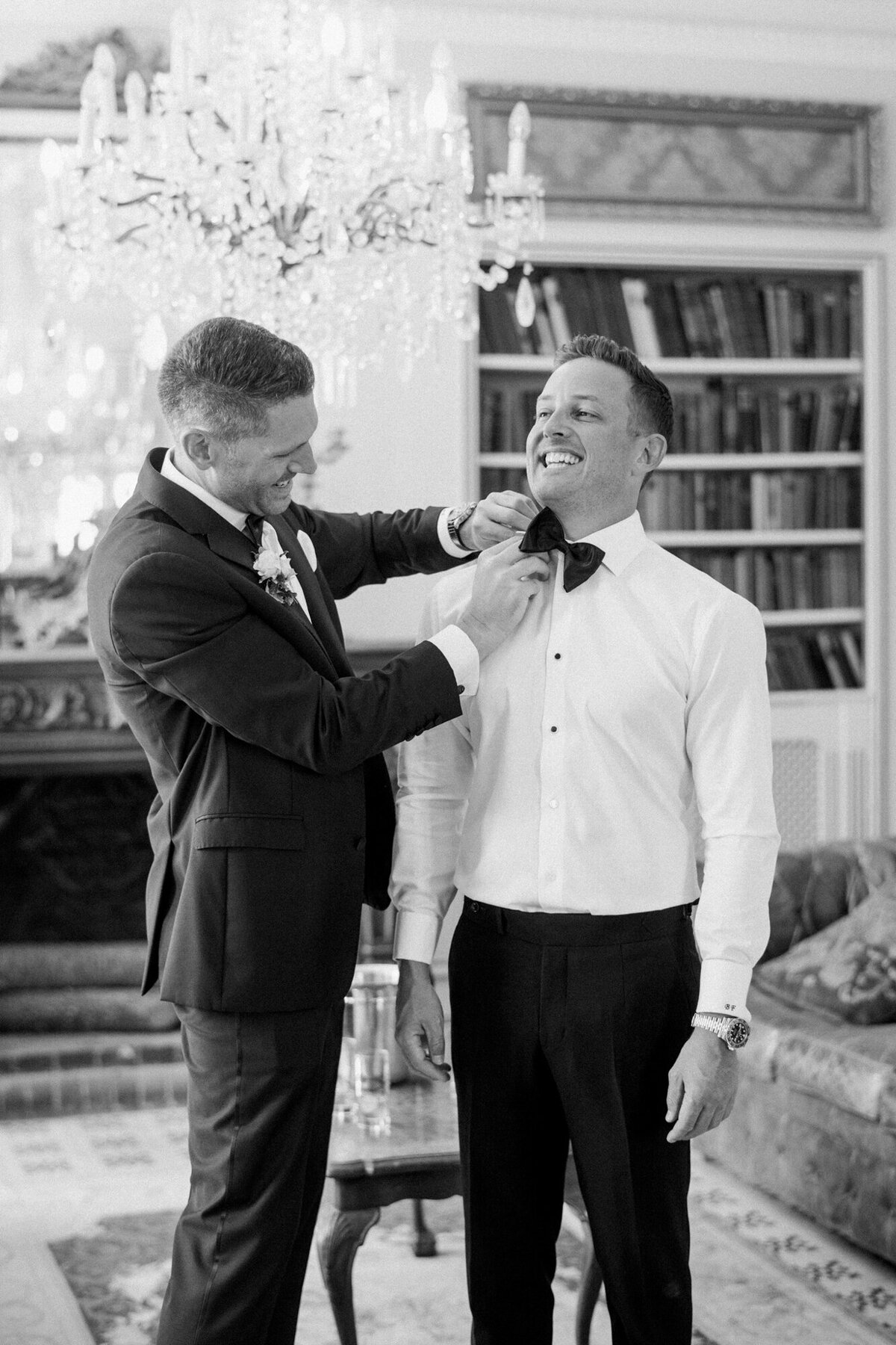 Maïlys Fortune Photography Husband Wife Wedding Weddings Photography France Switzerland Italy Timeless Dreamy Imagery Bilingual French English Destination Weddings Destination Wedding Provence French Riviera Paris Lake Como Tuscany45