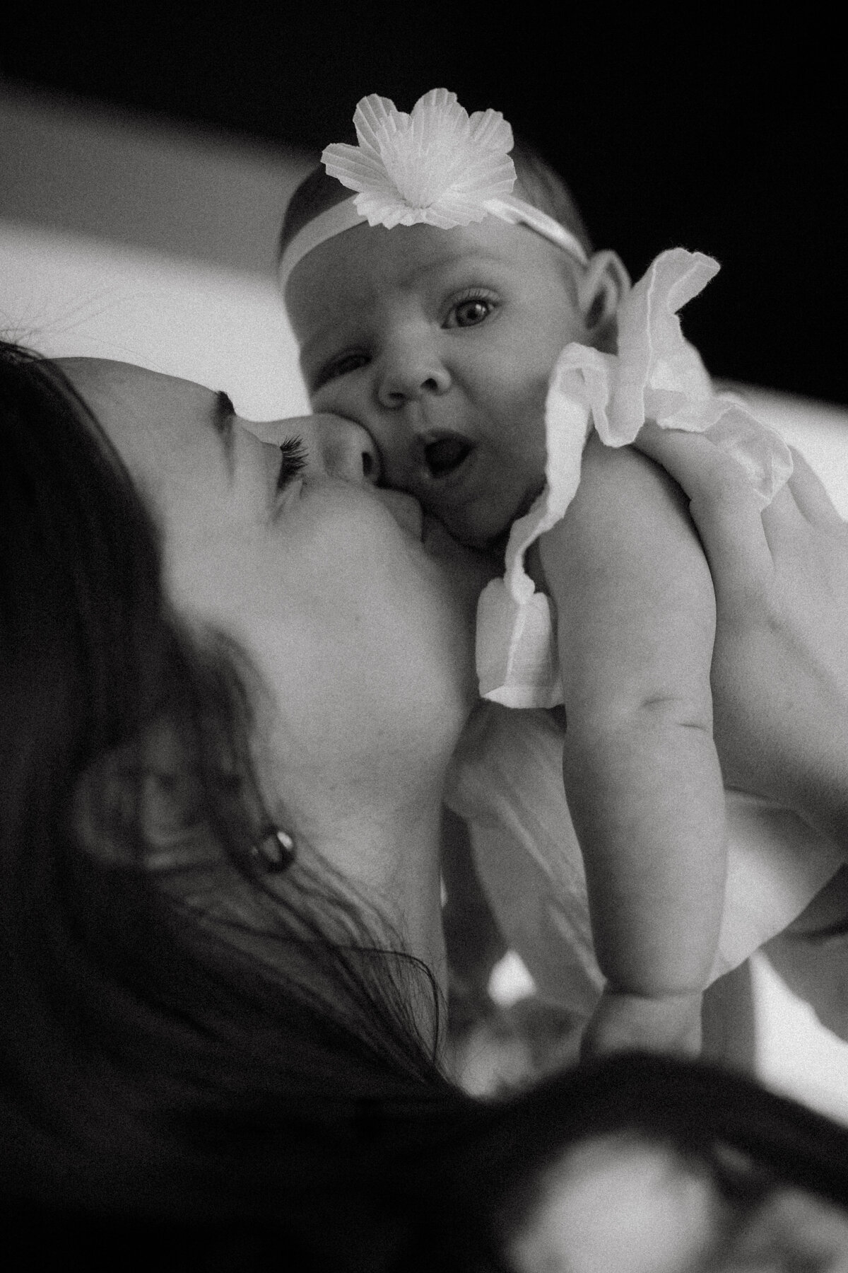 columbia-mo-motherhood-portraits-studio-documentary-led00002
