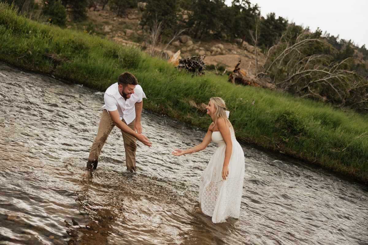 moraine-park-rocky-mountain-national-park-engagement-photos-colorado