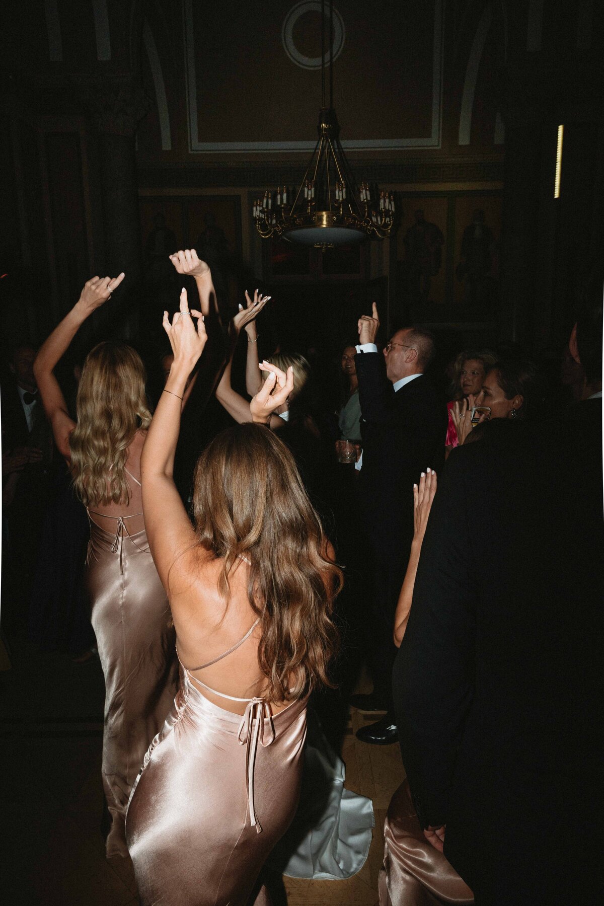 FloraAndGrace_JasminJohanna_Editorial_Wedding_Photographer (1 von 1)-85