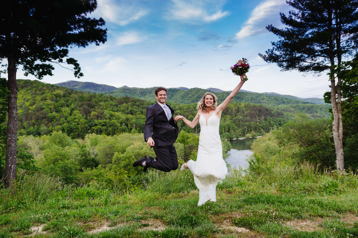 Paint-Rick-Farm-NC-Elopement-11
