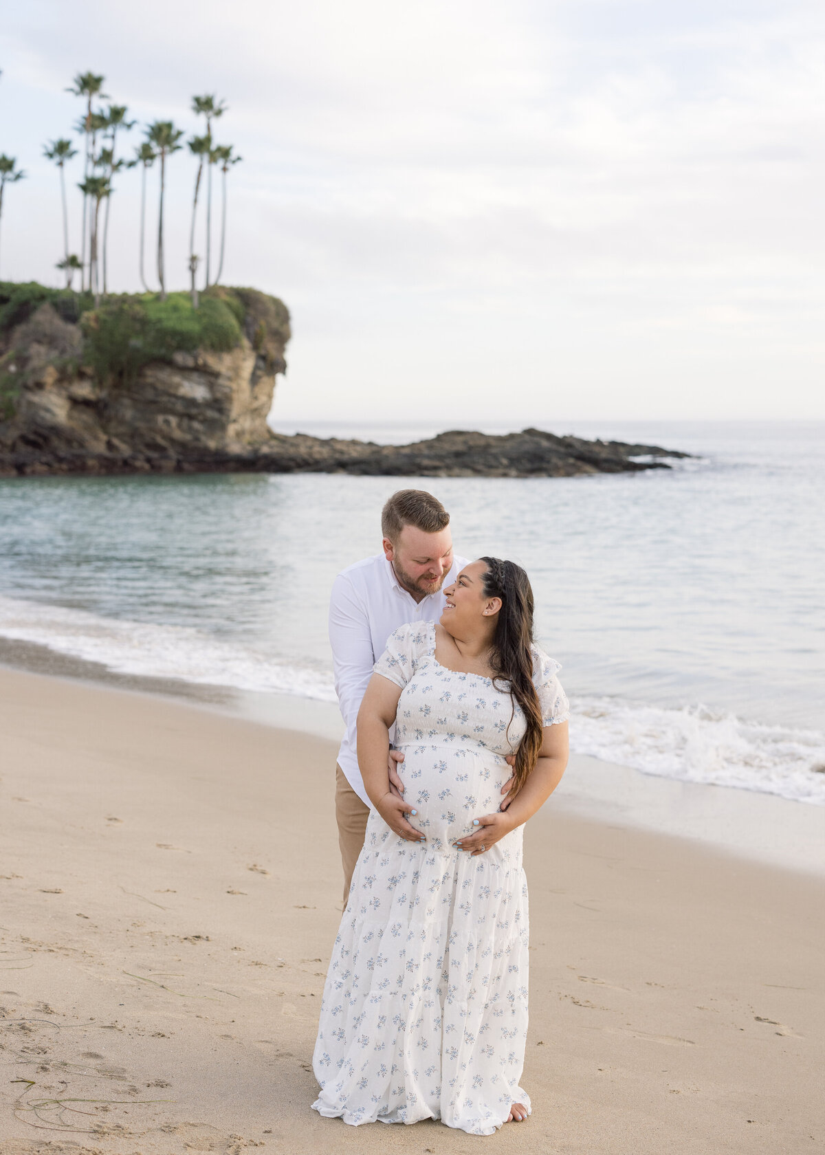 maternity photo on the beach