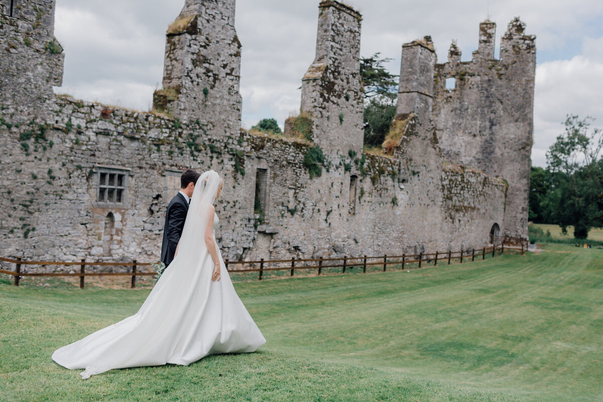 Cork-wedding-photographer-castlemartyr-resort-photos-robyn-brian13