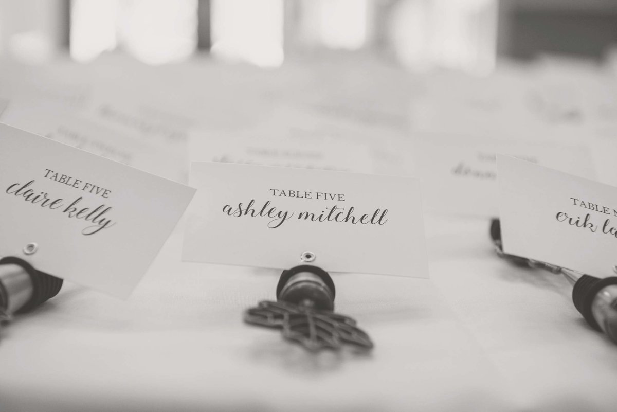 Table cards in black and white at Stonebridge Country Club