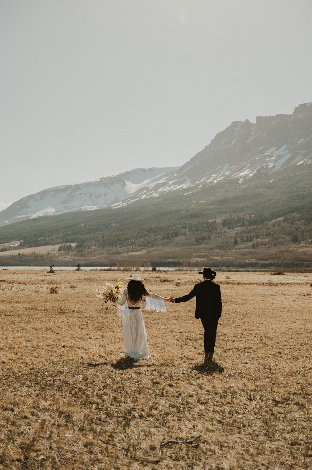 western-boho-glacier-park-elopement-presley-gray-photo-9816
