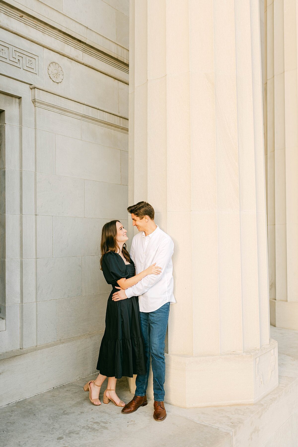 Downtown Indianapolis Engagement Photos Alison Mae Photography_7139
