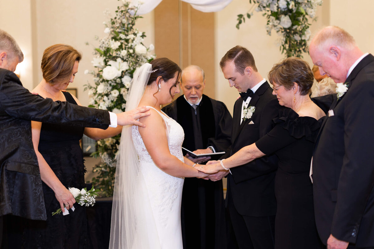 wedding-ceremony-family-praying