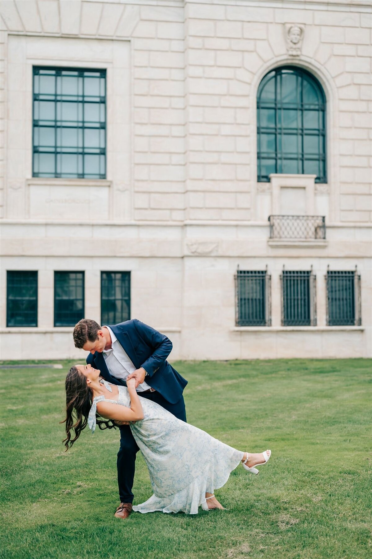 DETROIT-WEDDING-PHOTOGRAPHER-CAPTURED-BY-KELSEY-DIA-ENGAGEMENT-SESSION-GM-55_websize