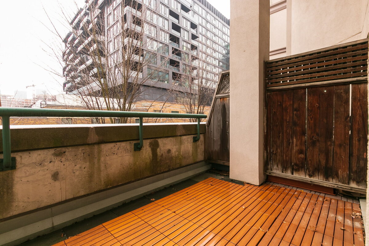 28-web-or-mls-47_001_Balcony