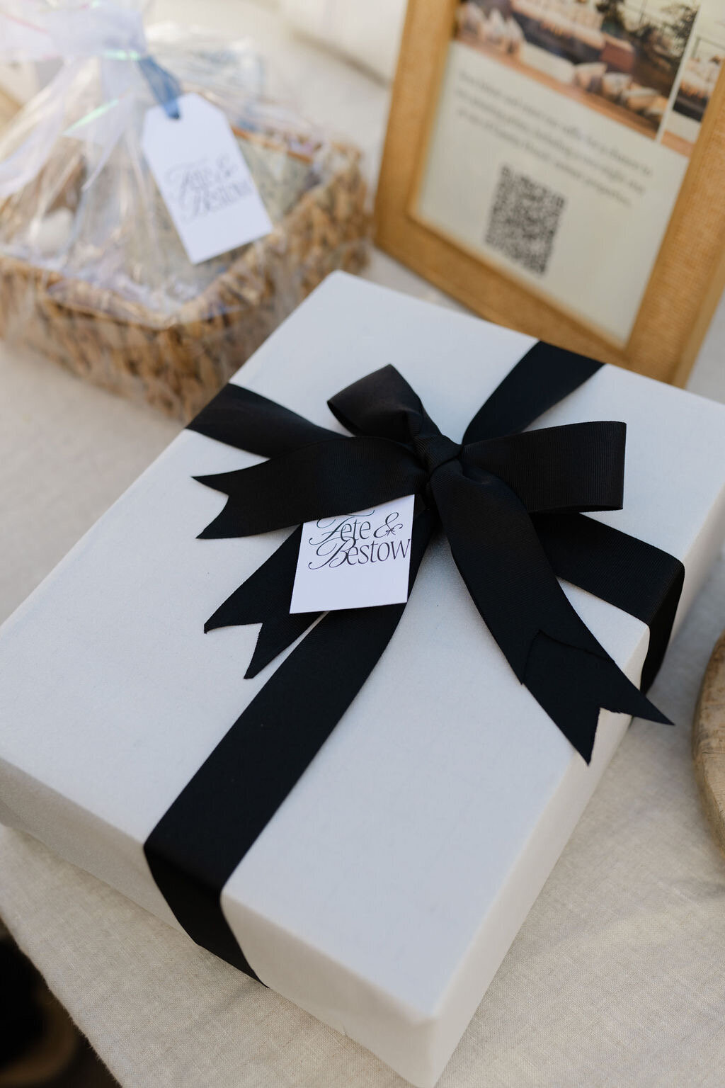 Fete & Bestow black and white gifting