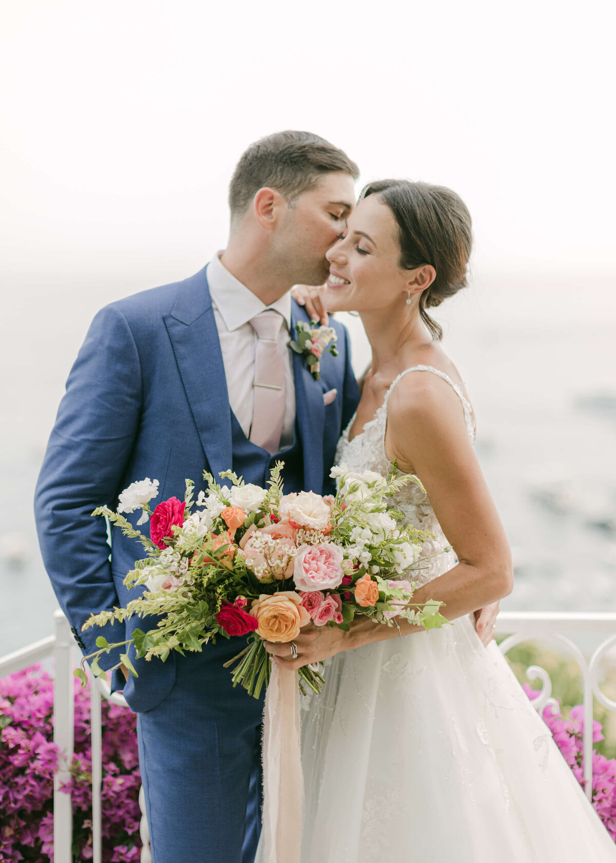 chloe-winstanley-italian-wedding-positano-hotel-marincanto-boquet-couple