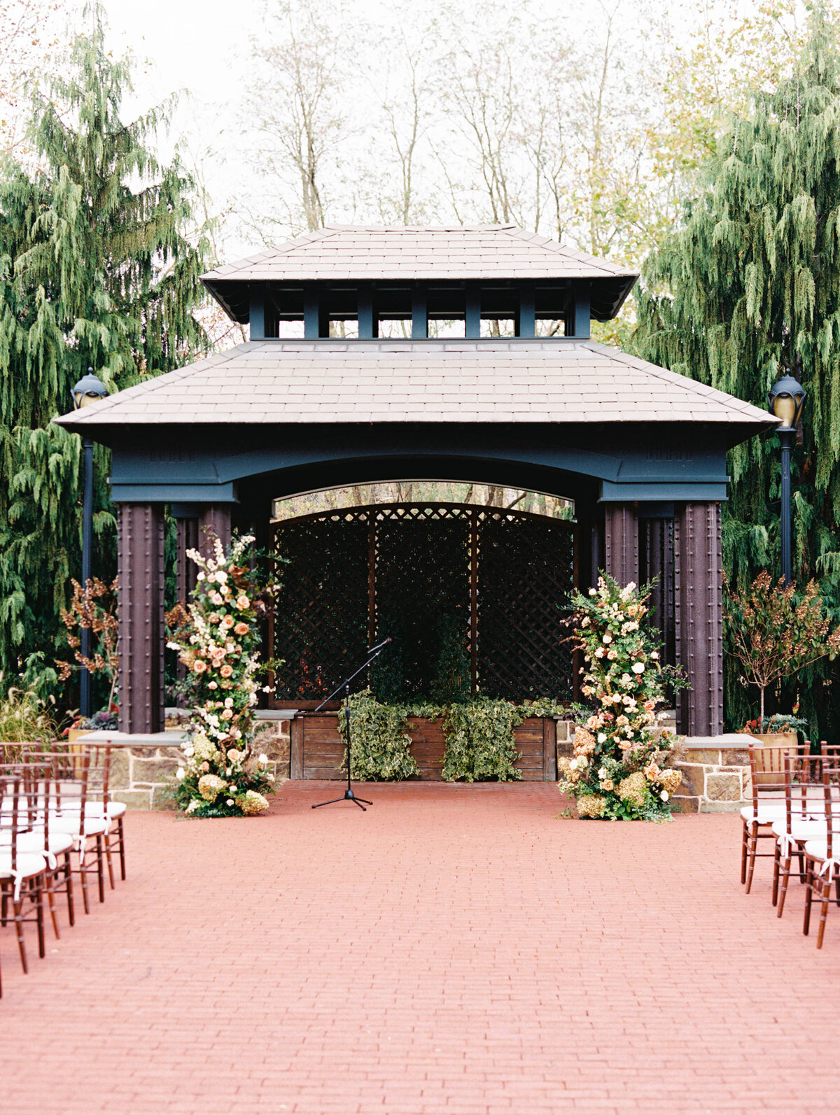 Phoenixville-Foundry-Romantic-Fall-Wedding-Photographer-Ceremony-Photos_78