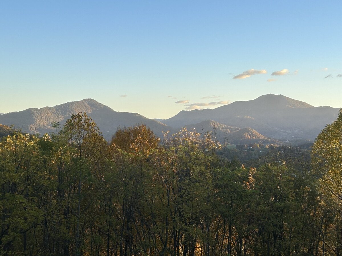 Mountains in North Carolina, image taken by Caroline Amelie