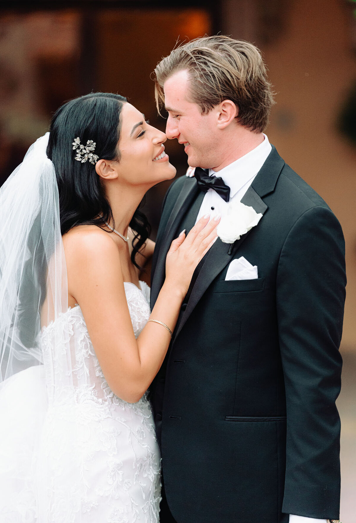 Classic bride and groom portraits at Villa Siena Phoenix wedding photography