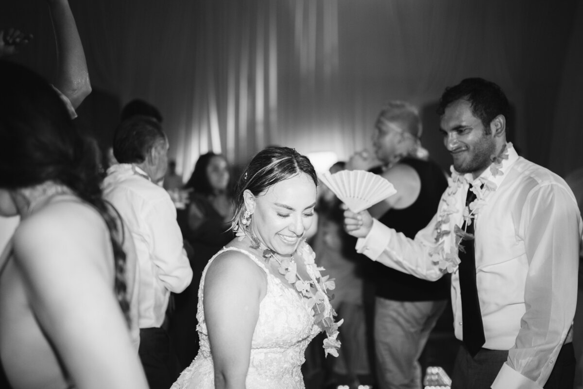 black-white-photography-wedding-dance-floor-harry-mclaughlin-photography